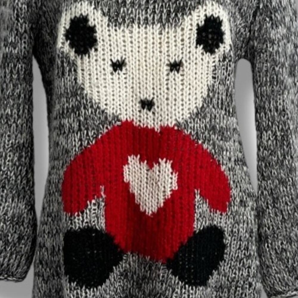 Bear Sweater Women's Size S/M Novelty Knit GD Golden Days 90s Style
